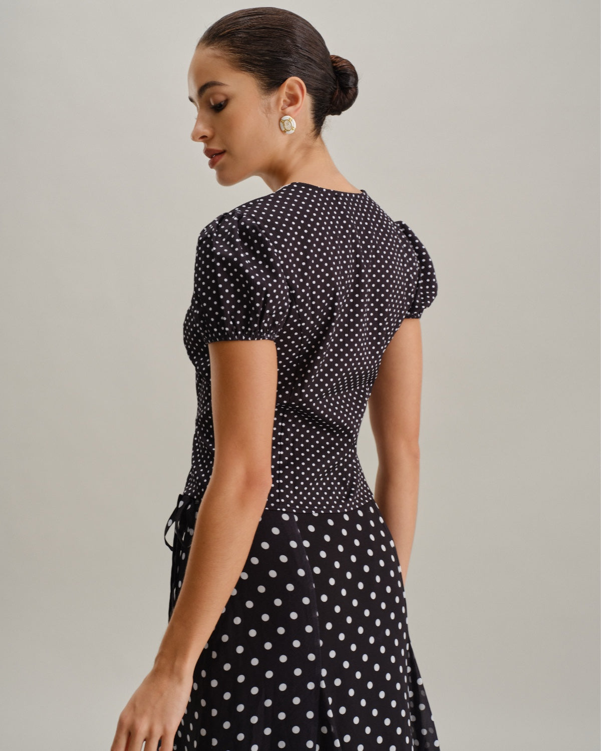 Siyah Puantiyeli Dantelli Trim Bluz