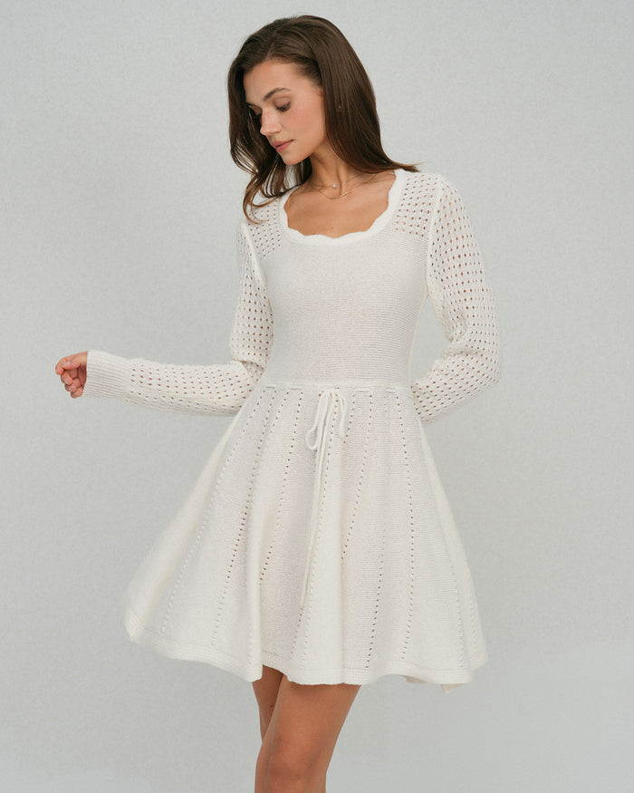Beyaz Scalloped A Kesim Triko Elbise