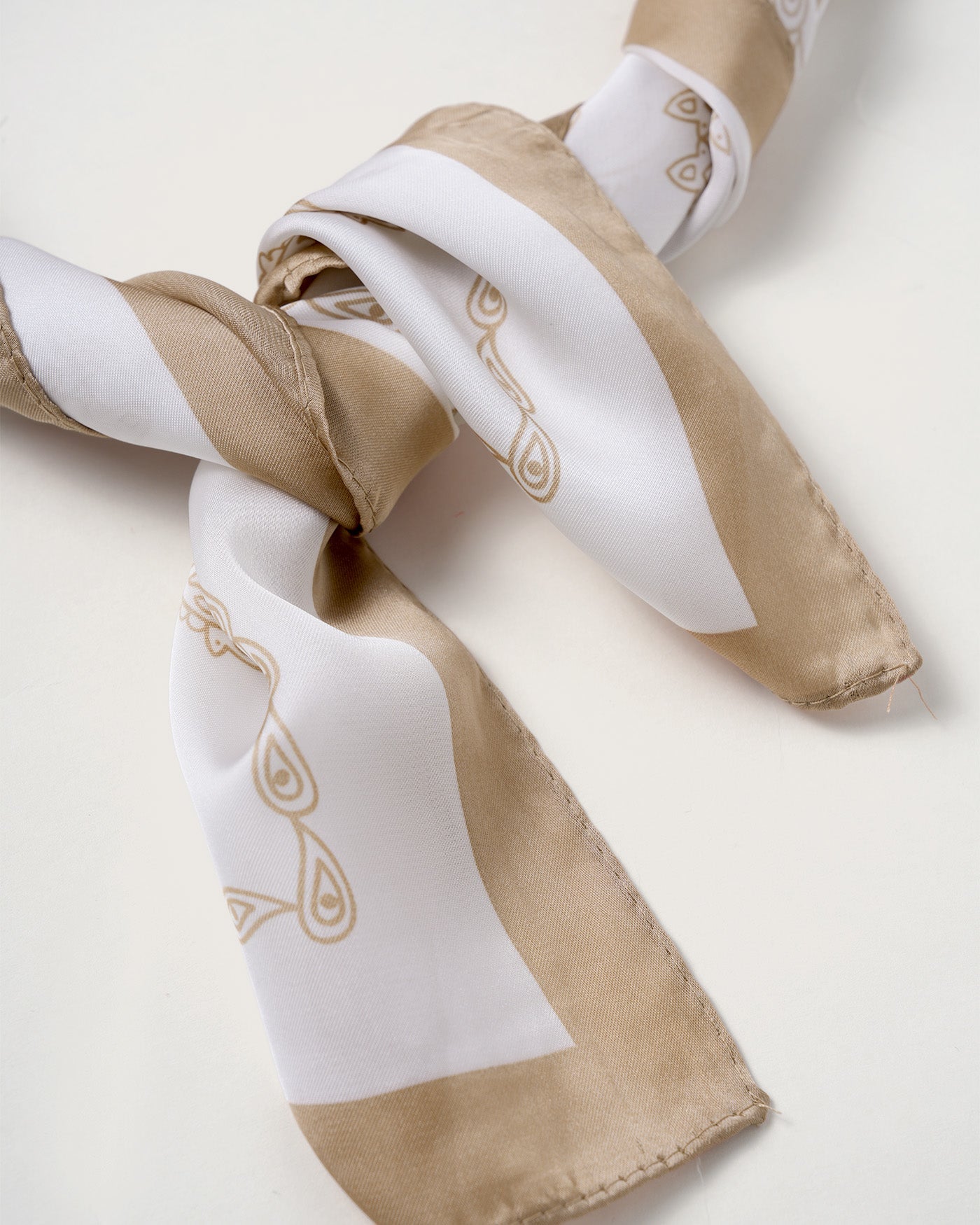Haki Scarve