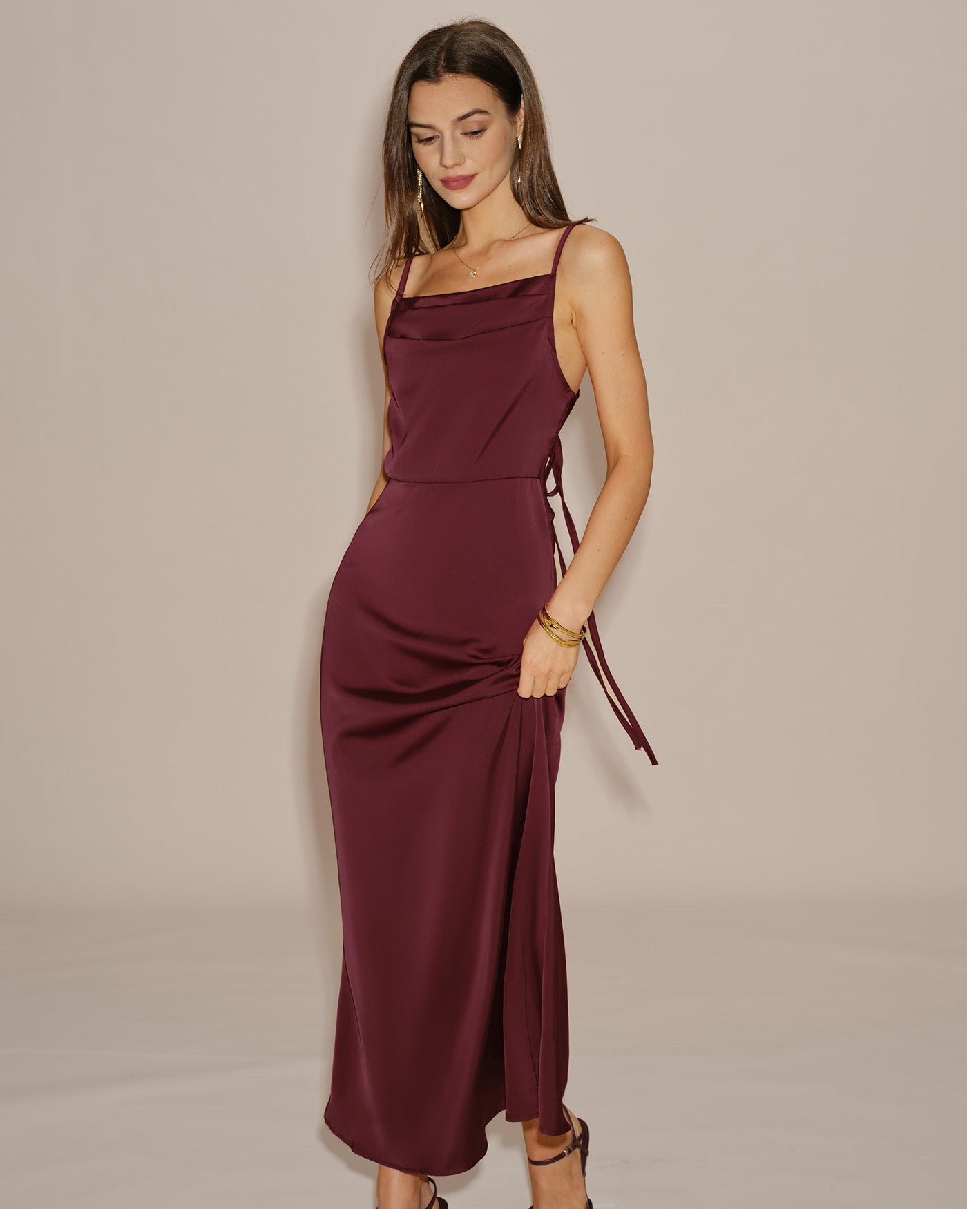 Bordo Düz Renk Bağlamalı Slip Maxi Elbise