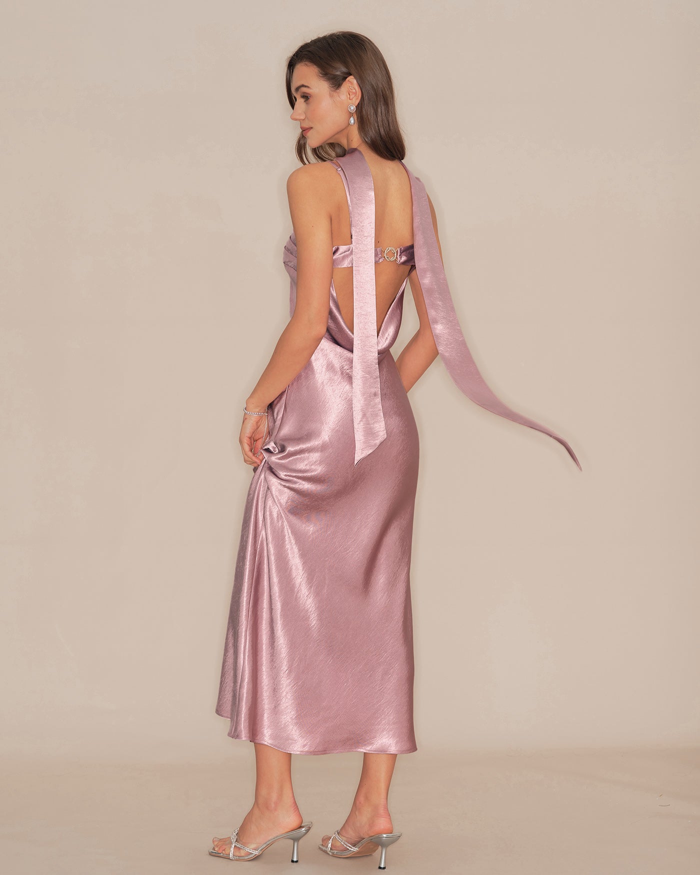 Pembe Slip Balık Kesim Saten Maxi Elbise