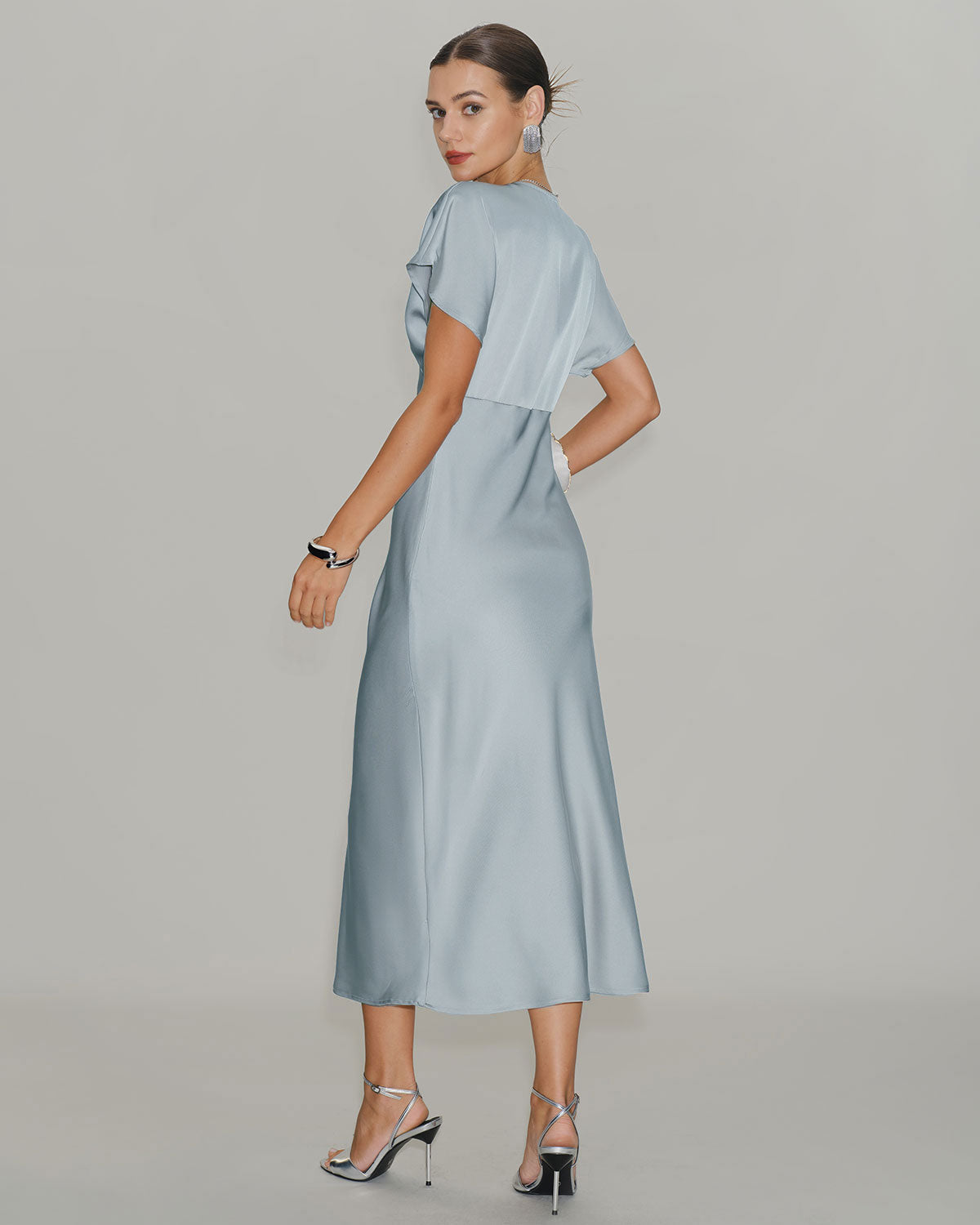 Mavi V Yaka Cowl Sleeve Saten Midi Elbise