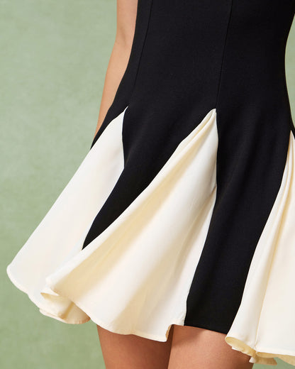Siyah Contrast Slip Mini Elbise