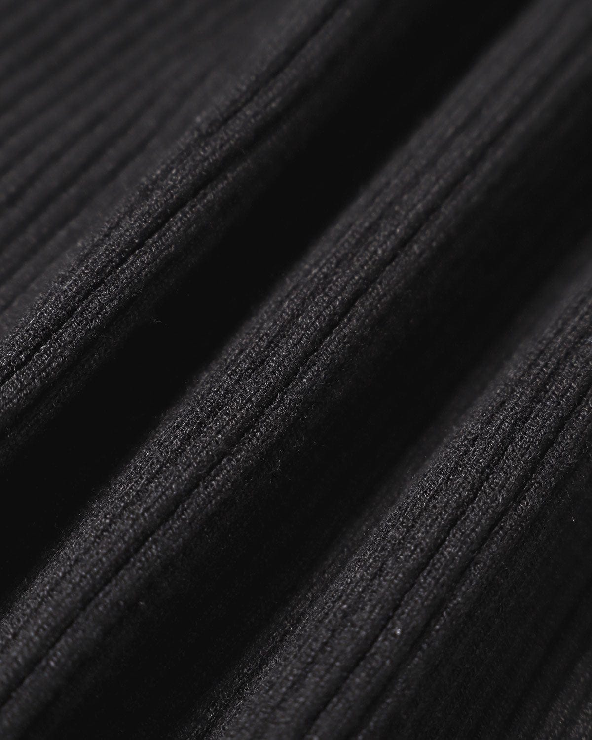 Siyah Lapel Seam Renk Bloklu Triko Üst