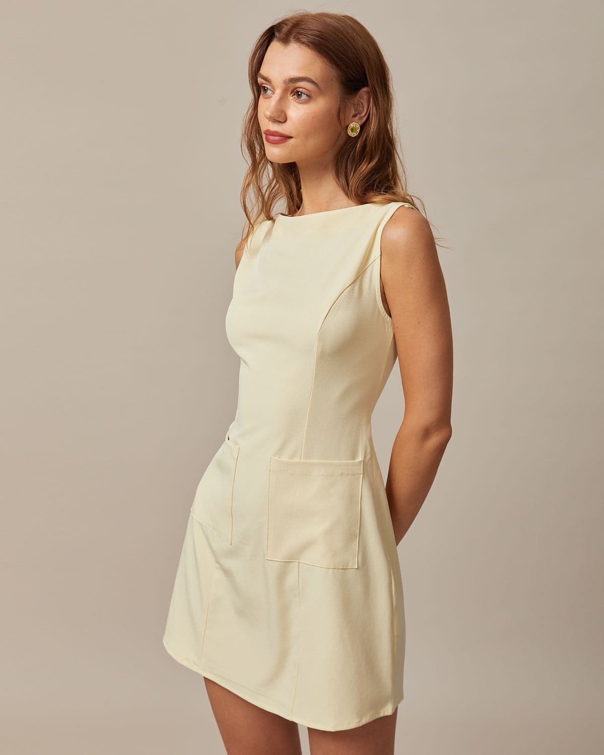 Sarı Kayık Yaka Cutout Mini Elbise