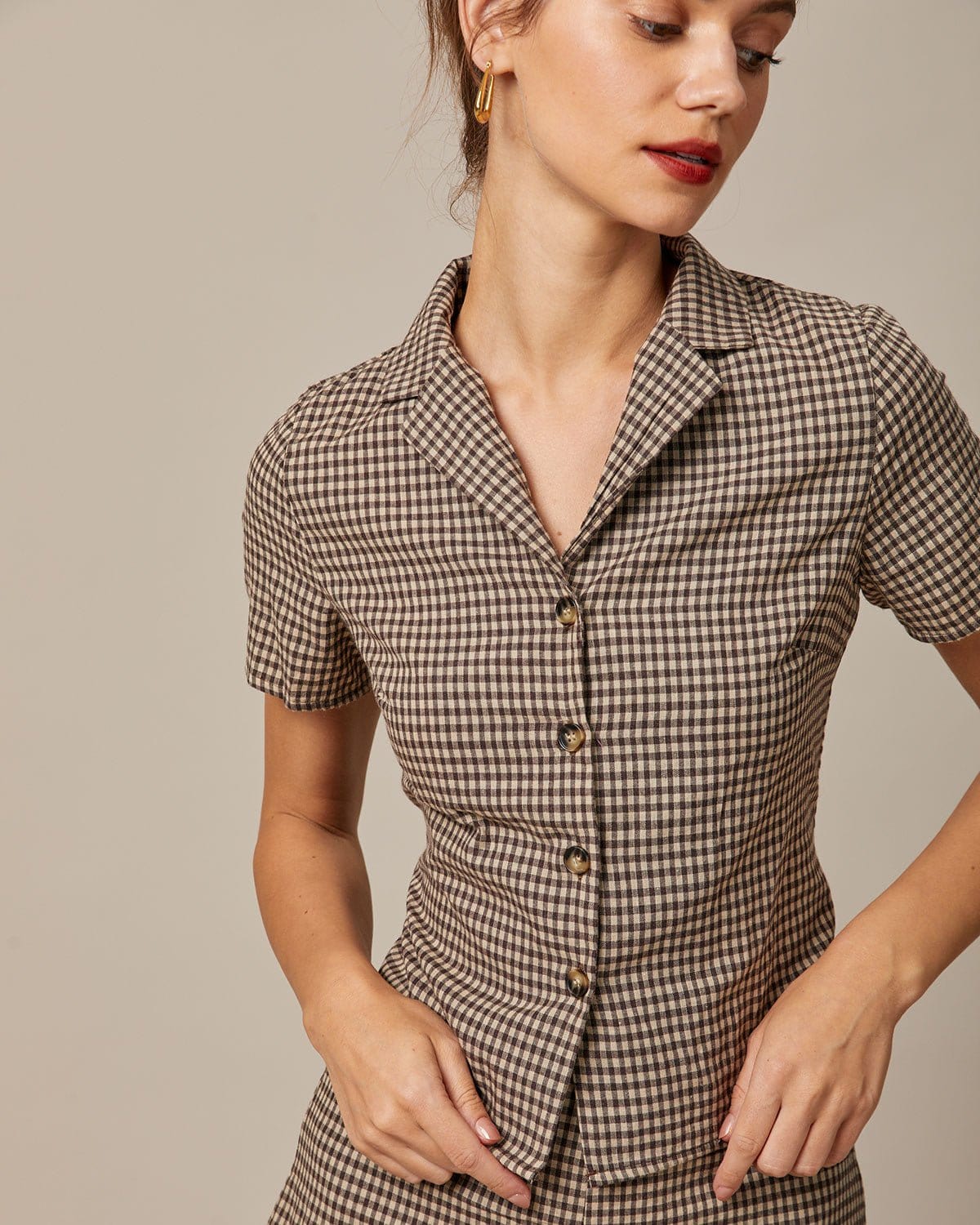 Kahverengi Lapel Gingham Kısa Sleeve Bluz