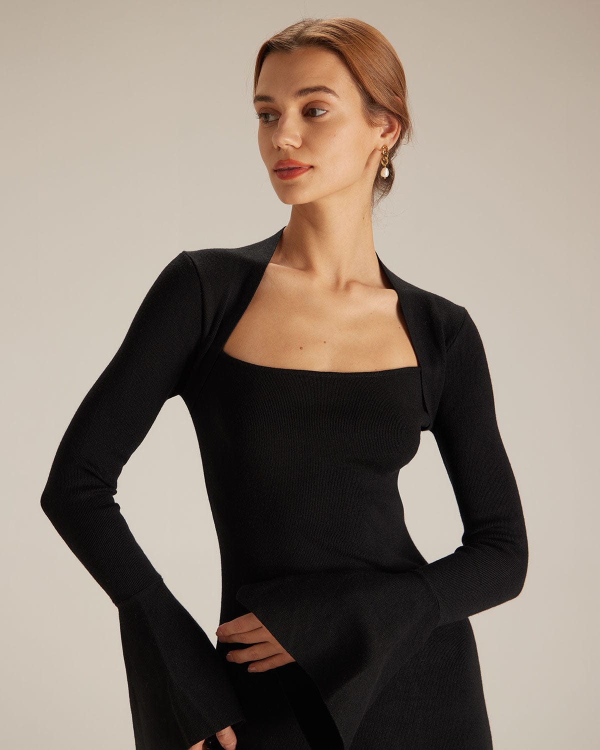 Siyah Kare Yaka İspanyol Paça Sleeve Midi Elbise