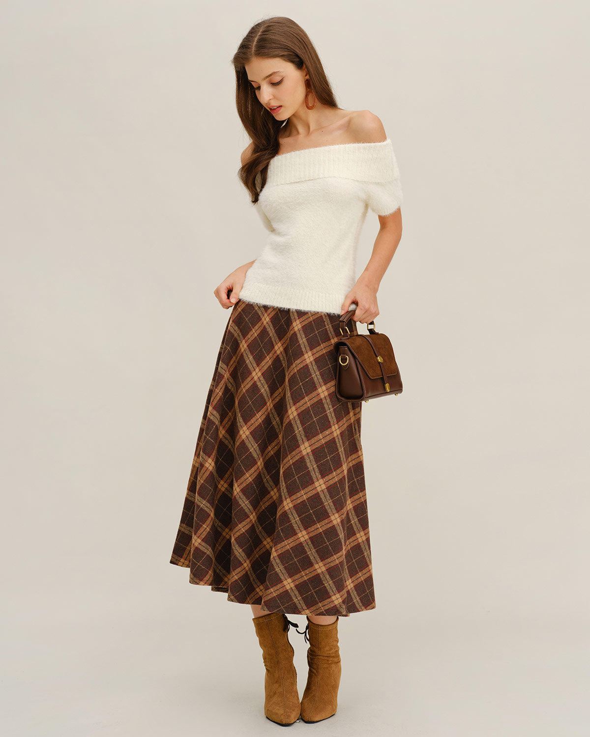 Bej Off The Shoulder Triko Tişört