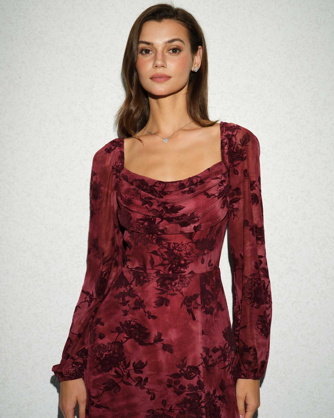 Bordo Degaje Yaka Çiçek Desenli Mini Elbise