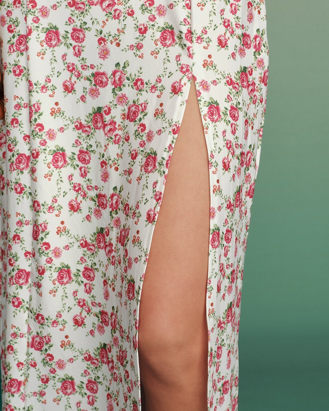 Pembe Çiçek Desenli Dantelli Slip Maxi Elbise