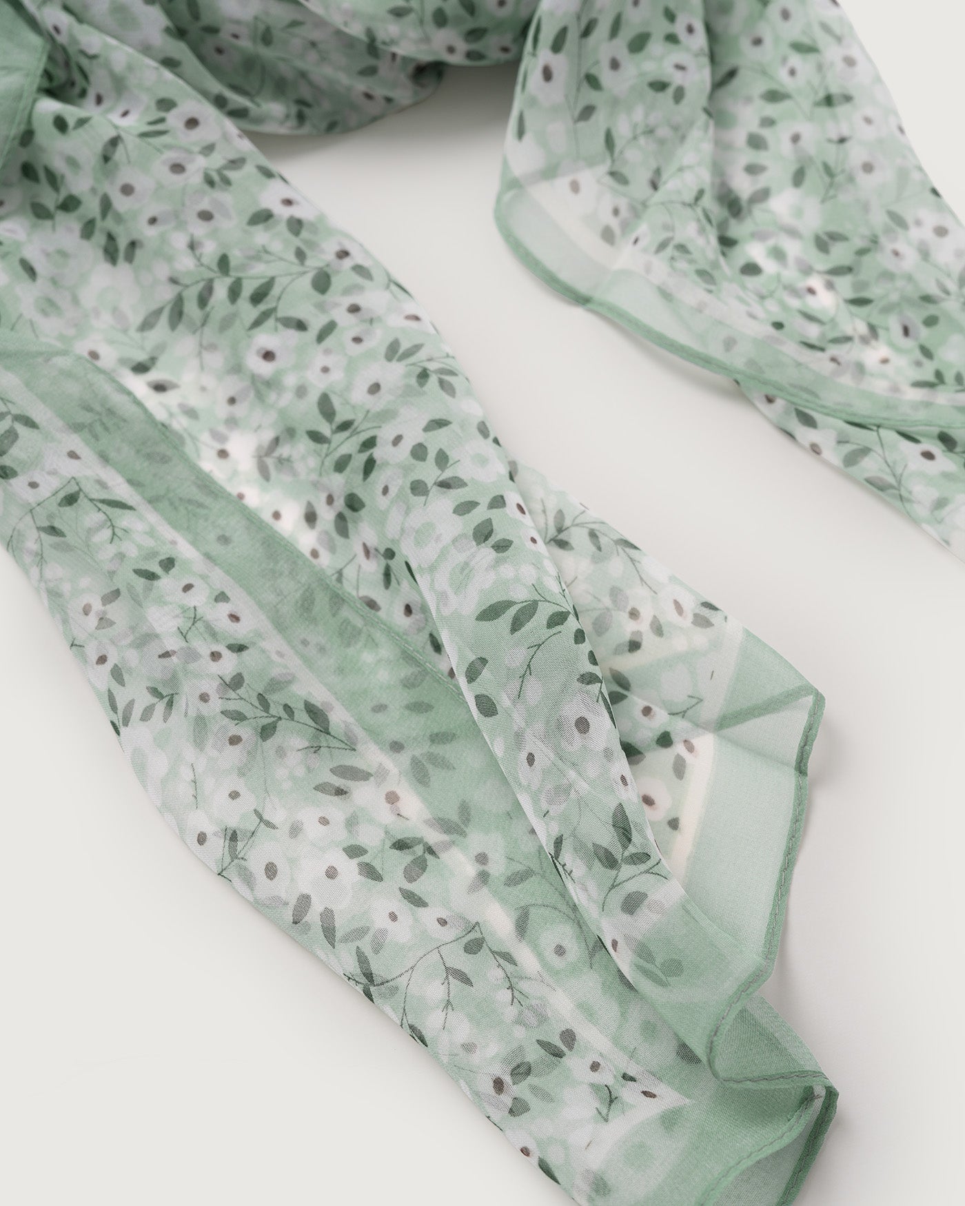 Yeşil Scarve