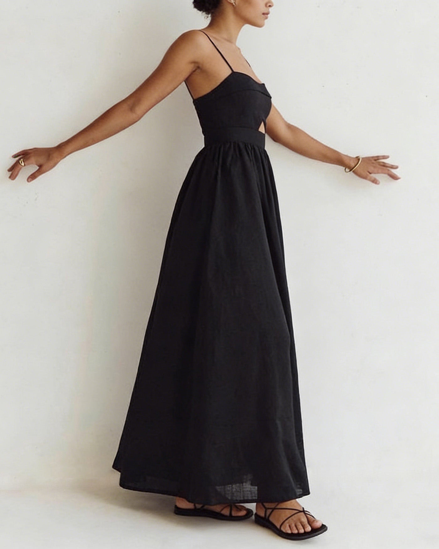 Siyah Dekolteli Slip Maxi Elbise