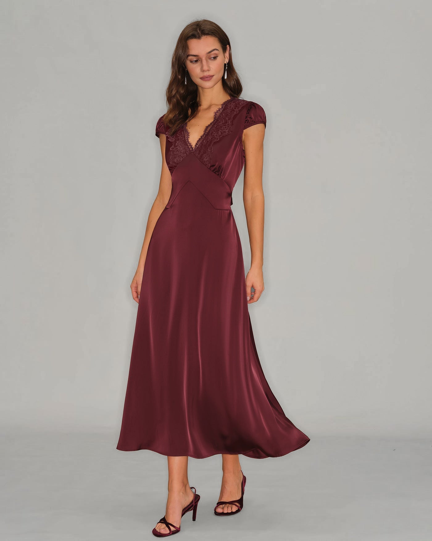 Bordo V Yaka Dantelli Maxi Elbise
