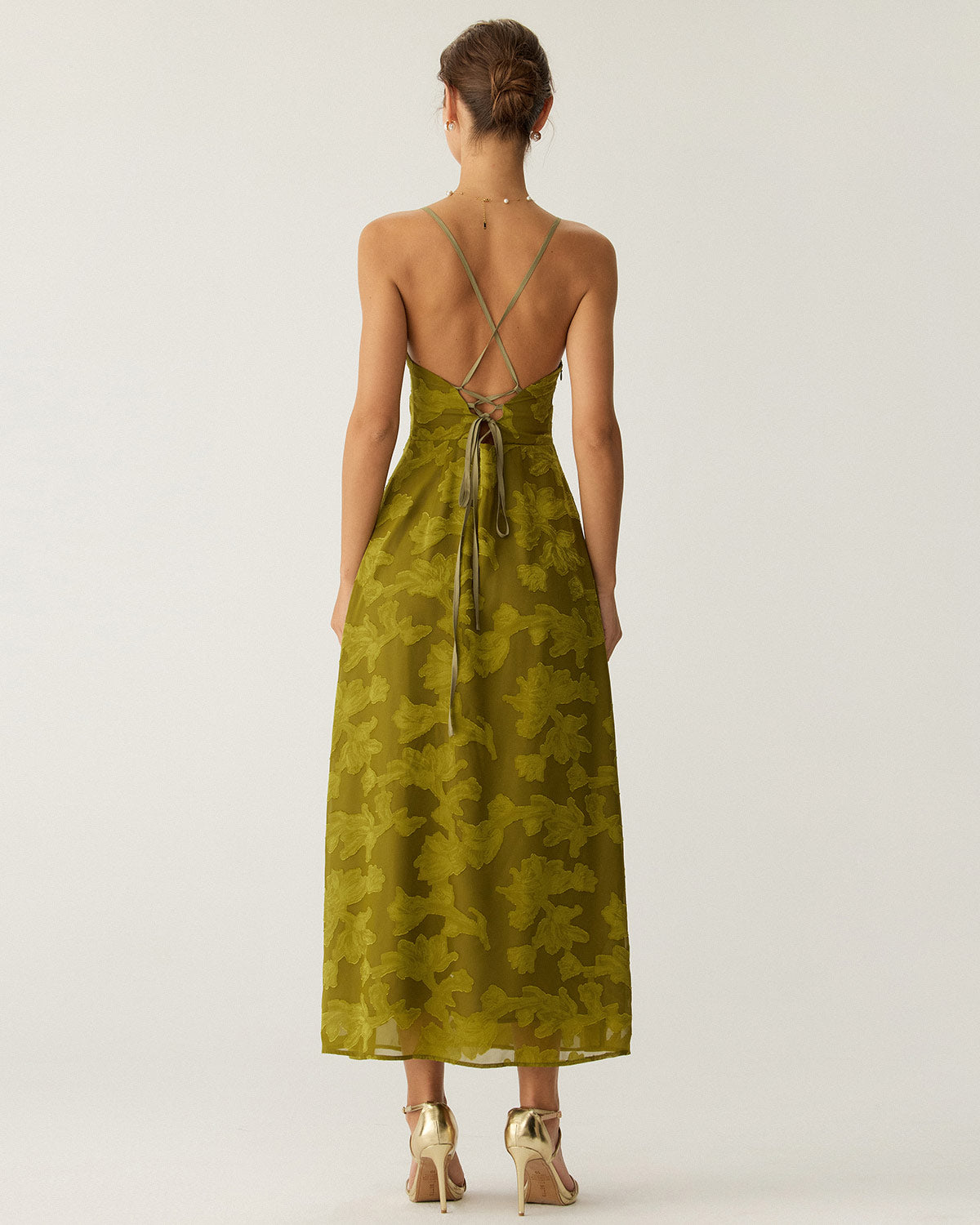 Yeşil Çiçek Desenli Büzgülü Sırtı Açık Slip Maxi Elbise