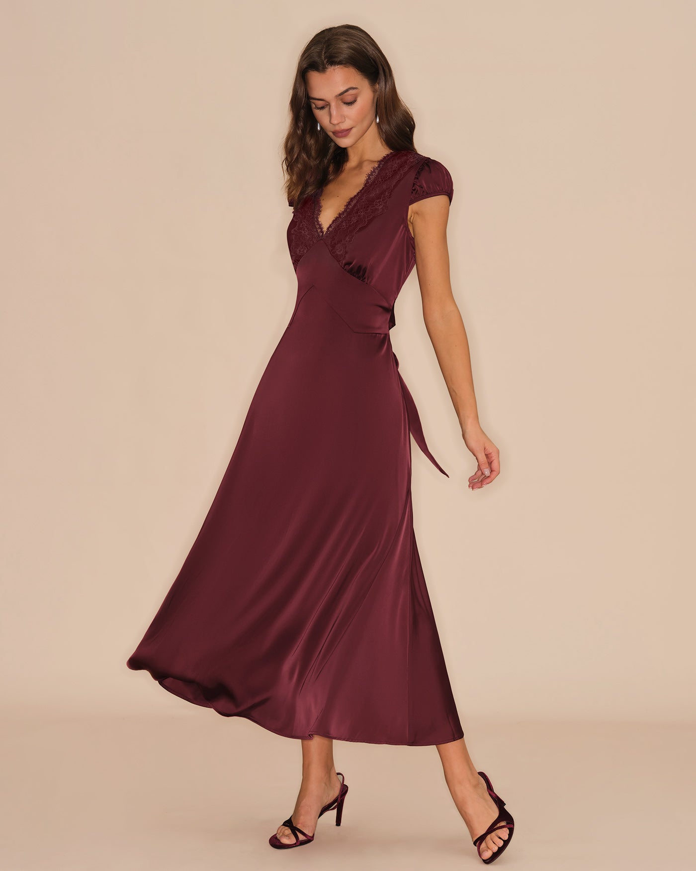 Bordo V Yaka Dantelli Maxi Elbise