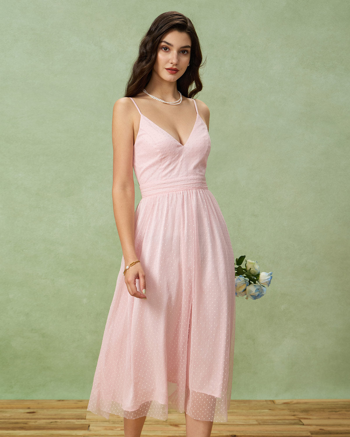 Pembe V Yaka Sırtı Açık Slip Midi Elbise