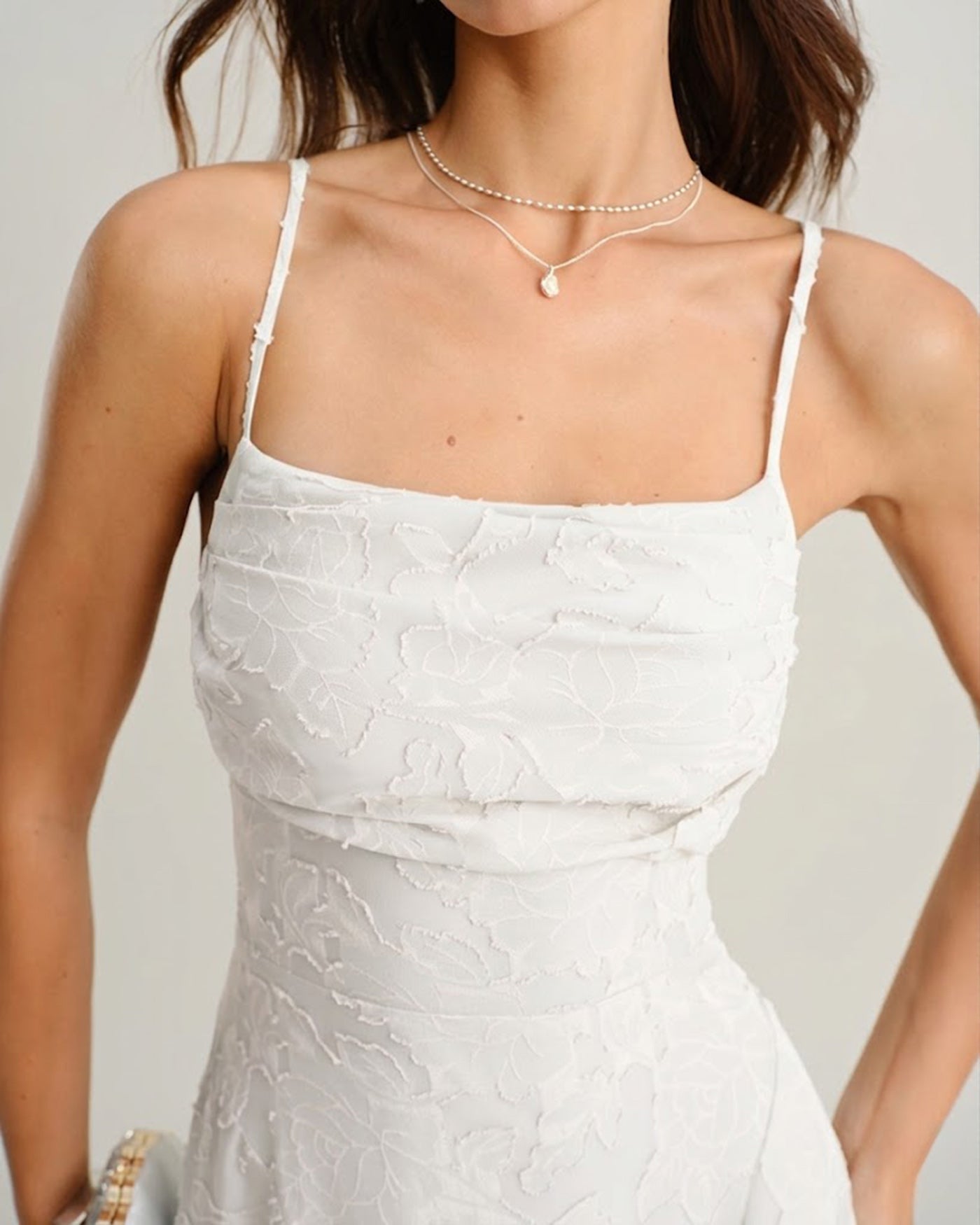 Beyaz Çapraz Jakarlı Slip Maxi Elbise
