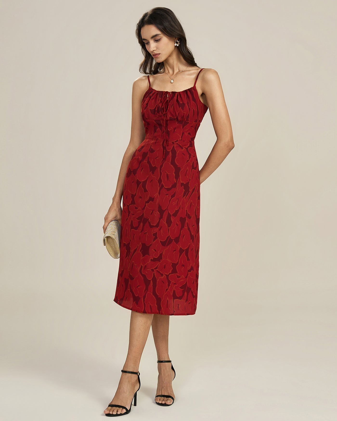 Kırmızı Büzgülü Çiçek Desenli Slip Midi Elbise