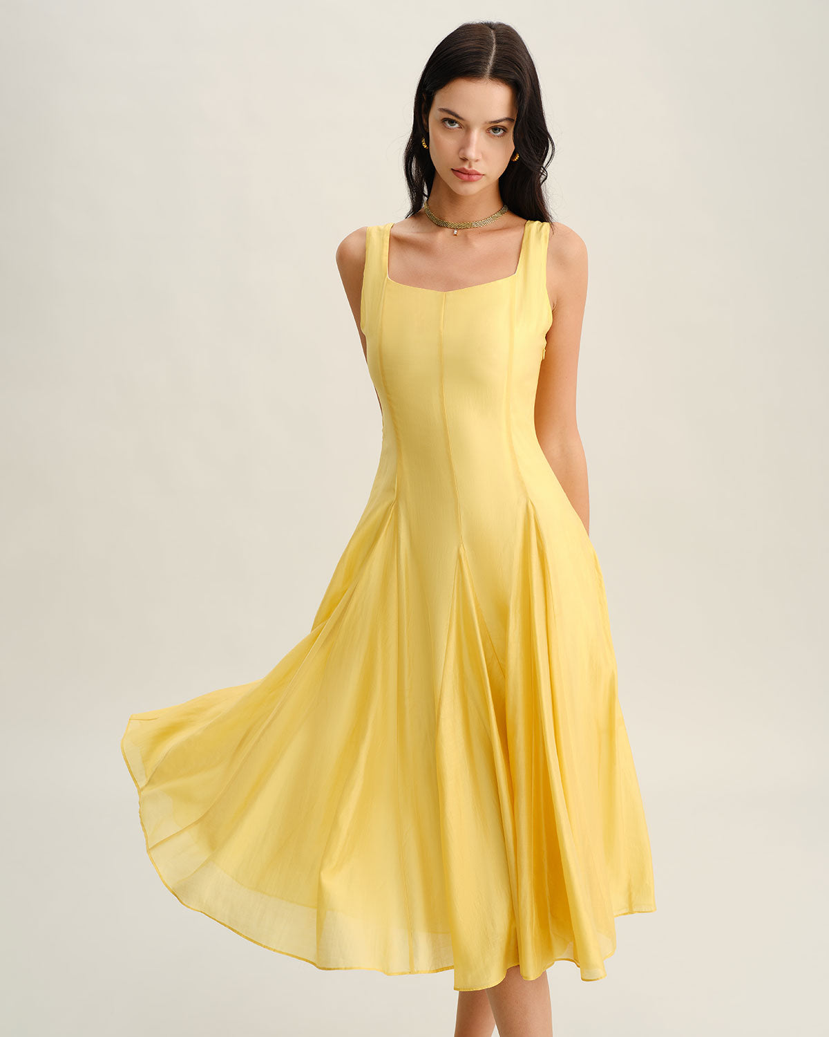 Sarı Kare Yaka Pileli Slip Midi Elbise