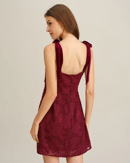 Bordo Çiçek Desenli Bağlamalı Askılı Mini Elbise
