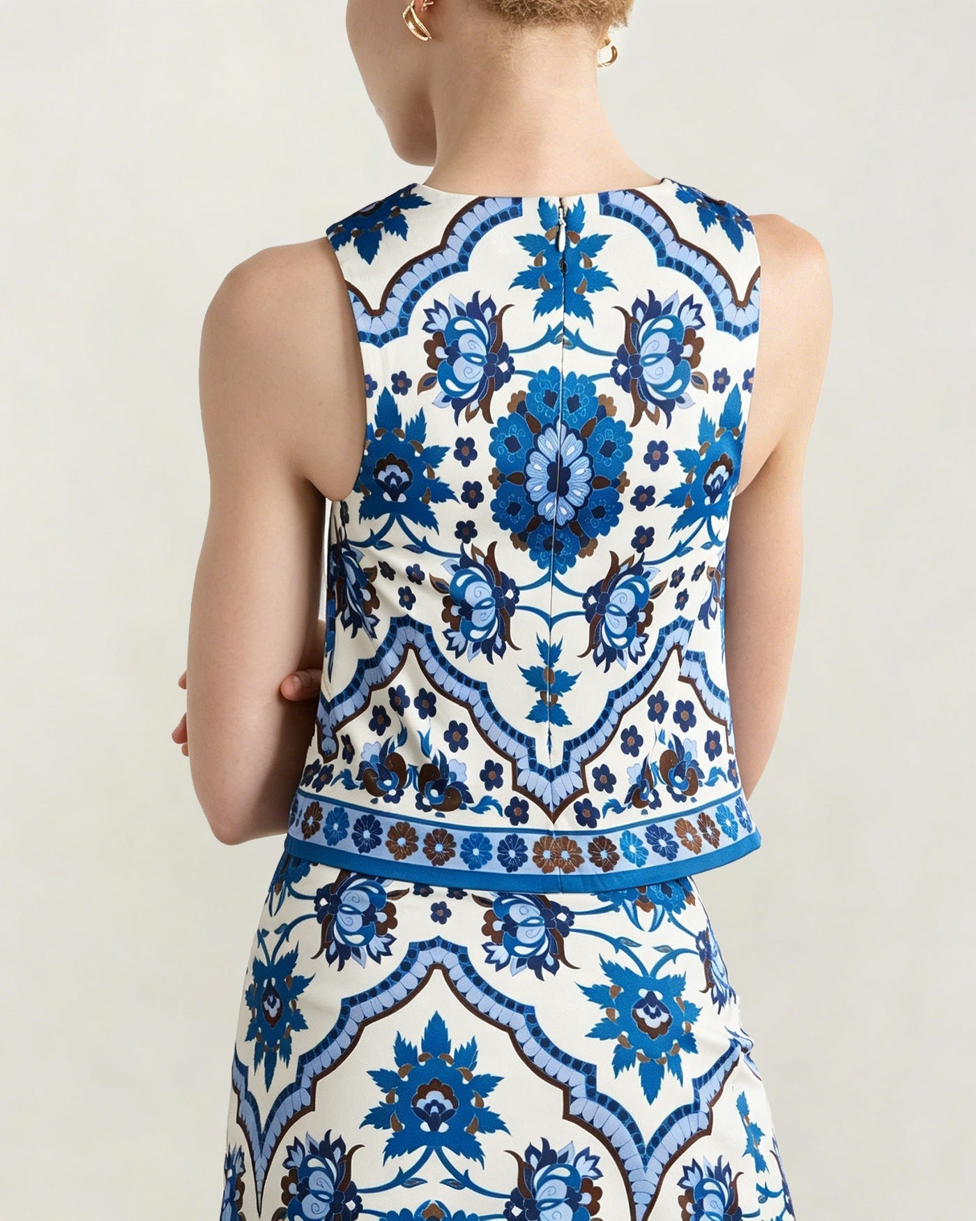 Mavi Çiçek Desenli Two-Piece Etek Takımı